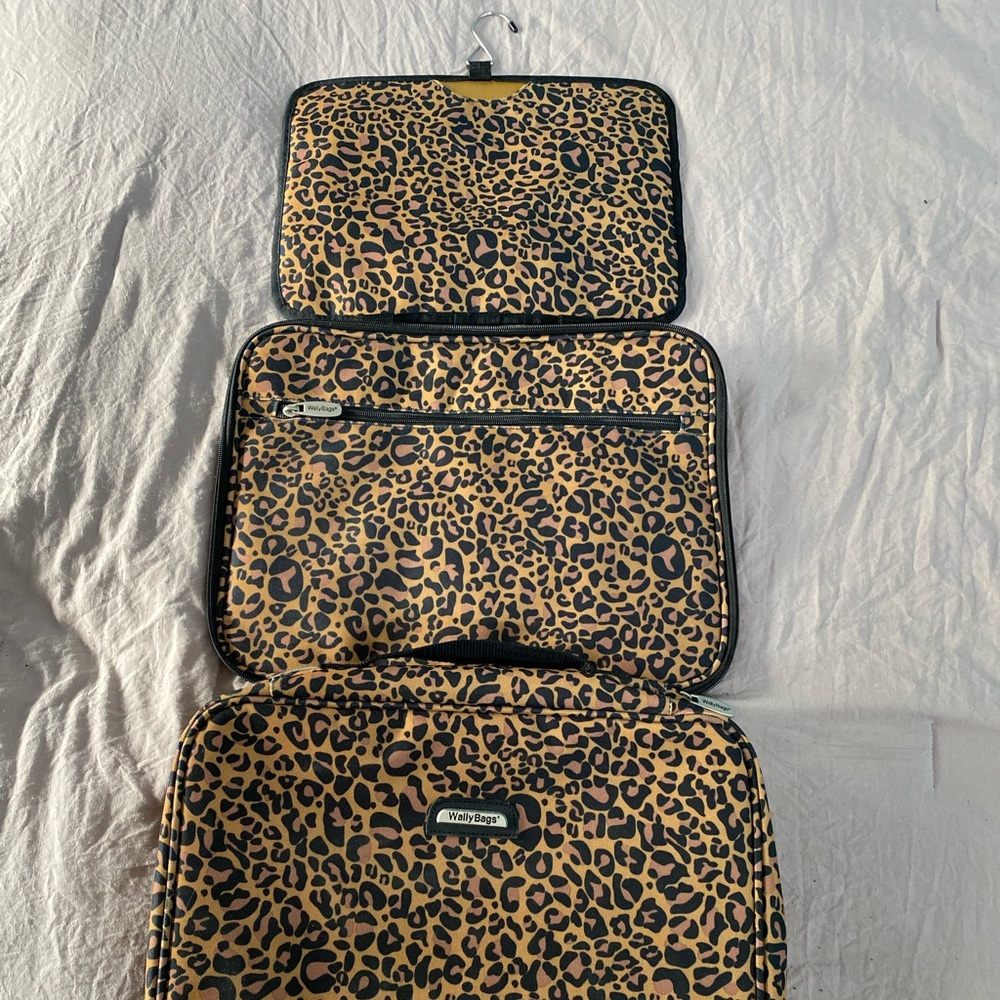 Wally Bags hanging organizers